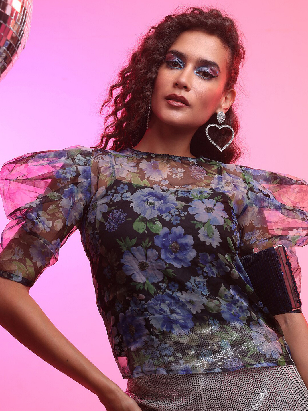 Tokyo Talkies Blue & Black Floral Printed Puff Sleeves Top