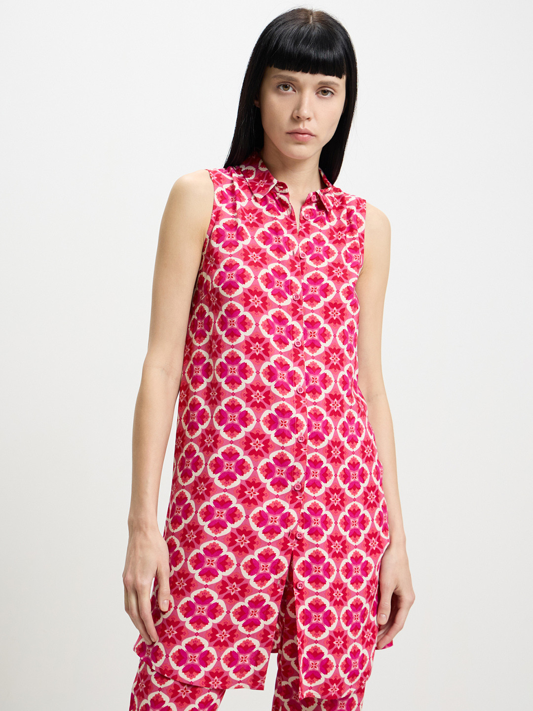 CALLIOPE Geometric Print Shirt Style Longline Top