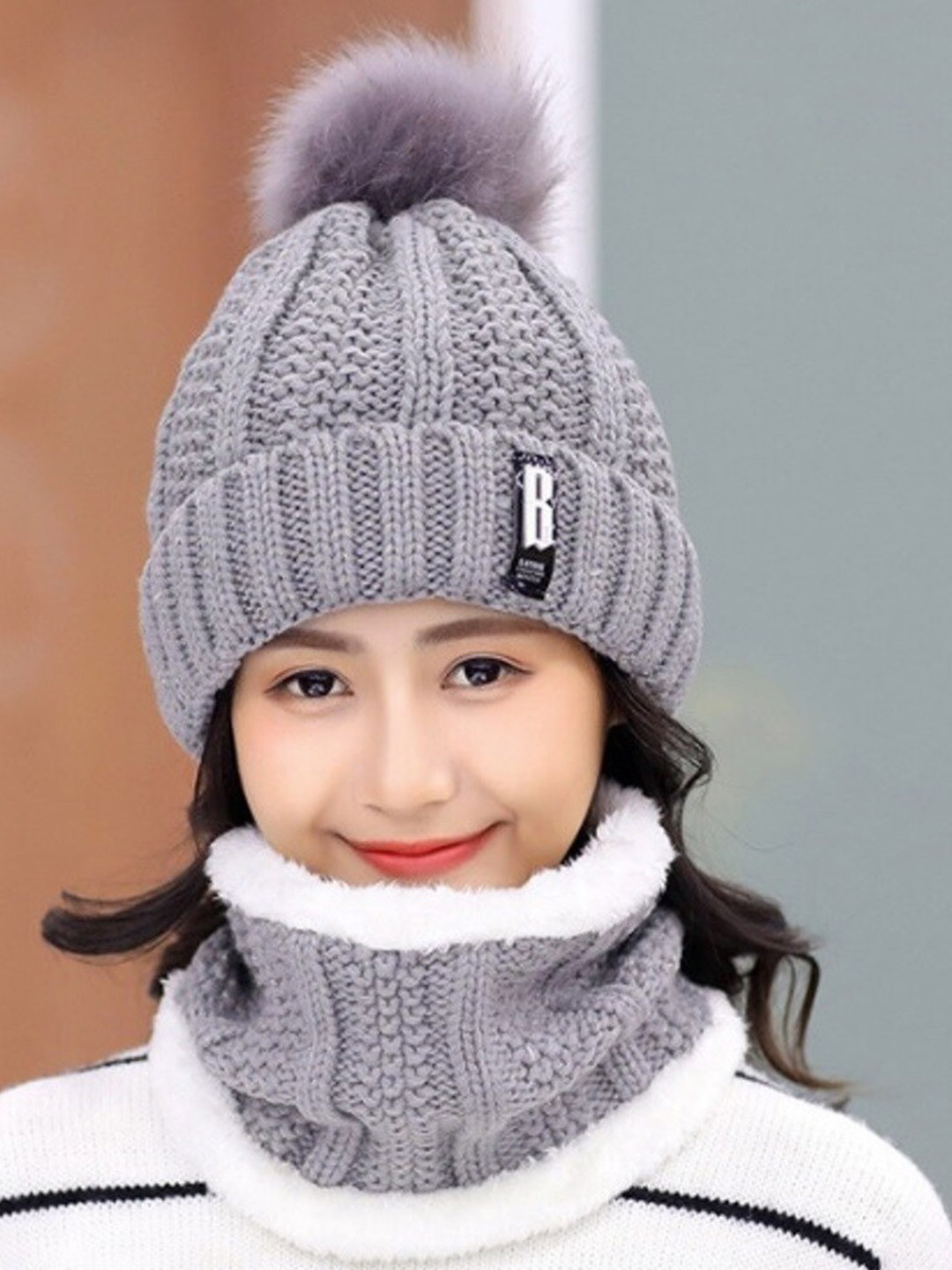 Alexvyan Women Wind Proof Thermal Acrylic Fleece Beanie With Scarf