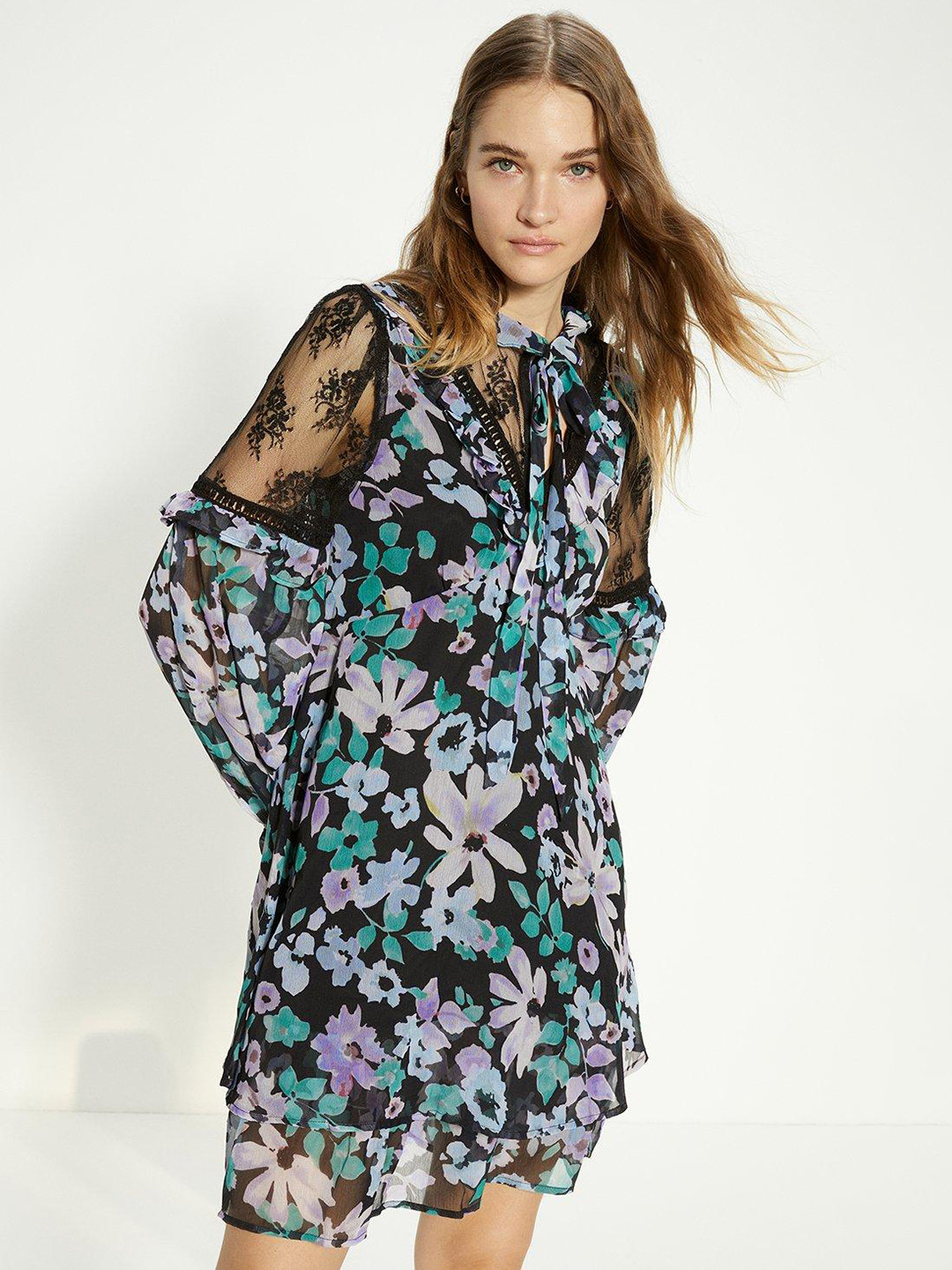 OASIS Lace Detailed Floral Print Tie-Up Neck Puff Sleeve Skater Dress