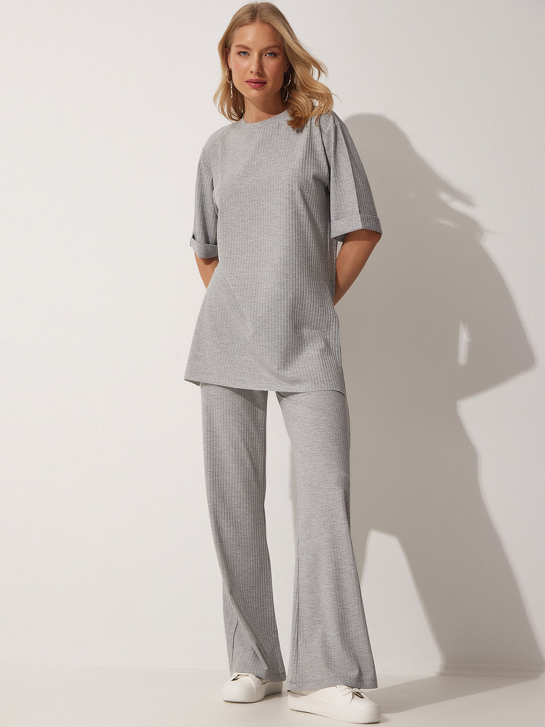 Happiness istanbul T-Shirt With Trouser