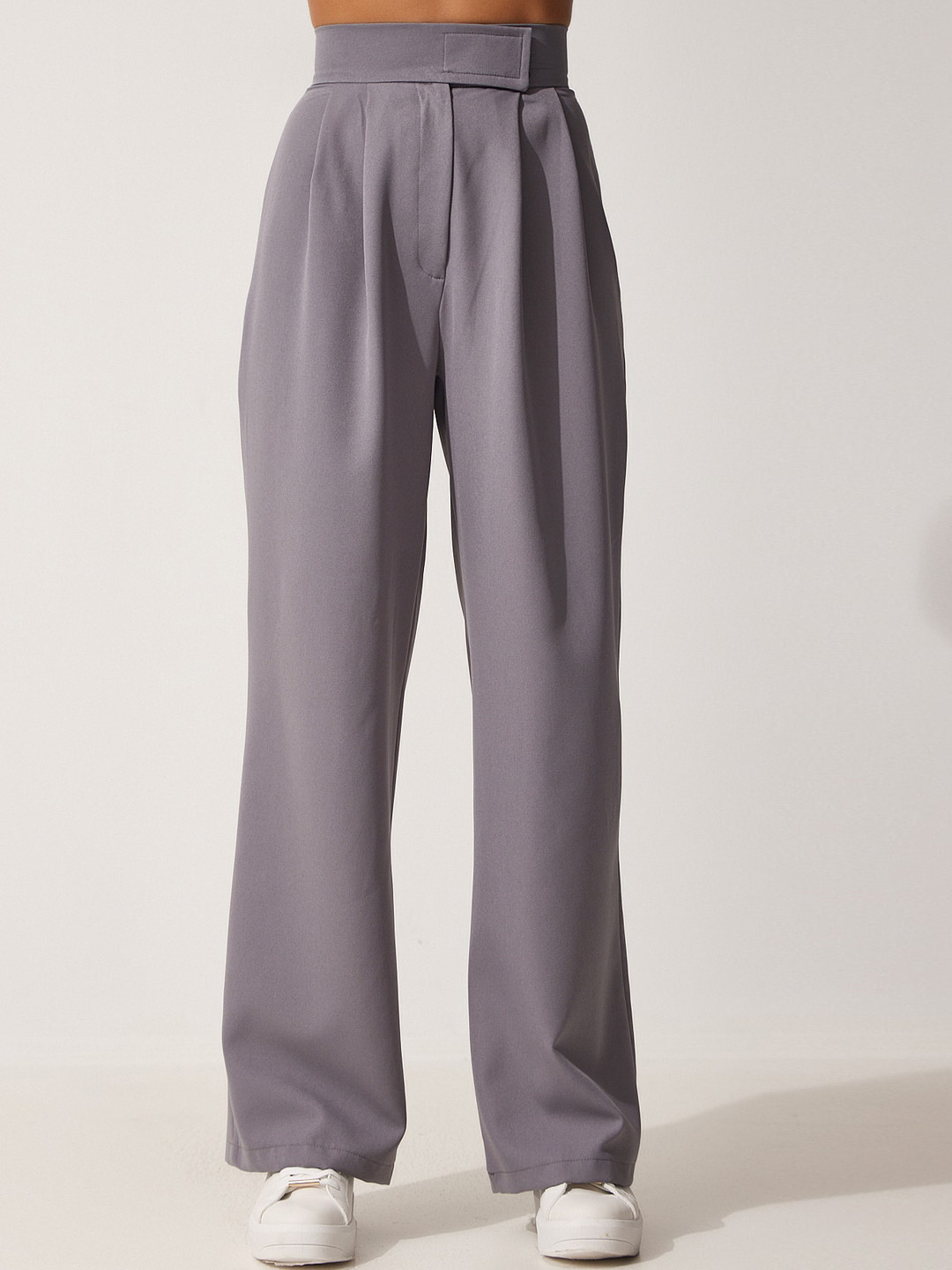 Happiness istanbul Women Pleated Trousers