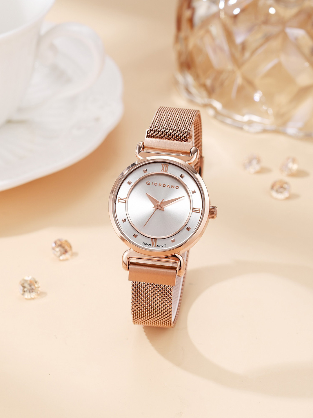 GIORDANO Women Embellished Dial & Bracelet Style Straps Analogue Watch GZ-60062-22