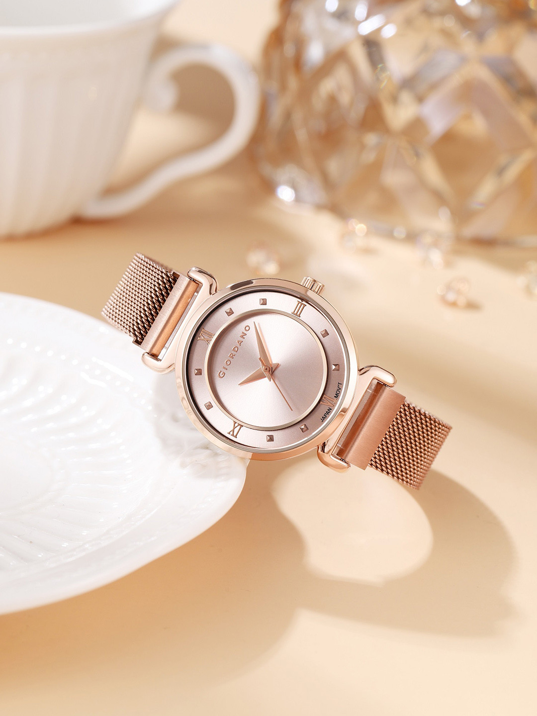 GIORDANO Women Dial & Bracelet Style Straps Analogue Watch GZ-60062-33