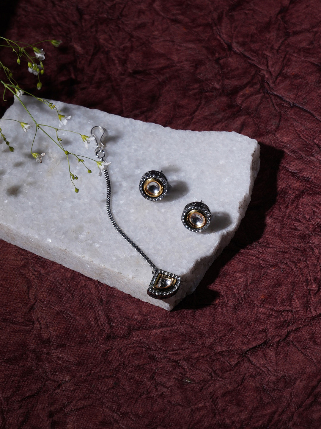 Ruby Raang Silver-Plated Kundan-Studded Brass Earrings & Maangtikka