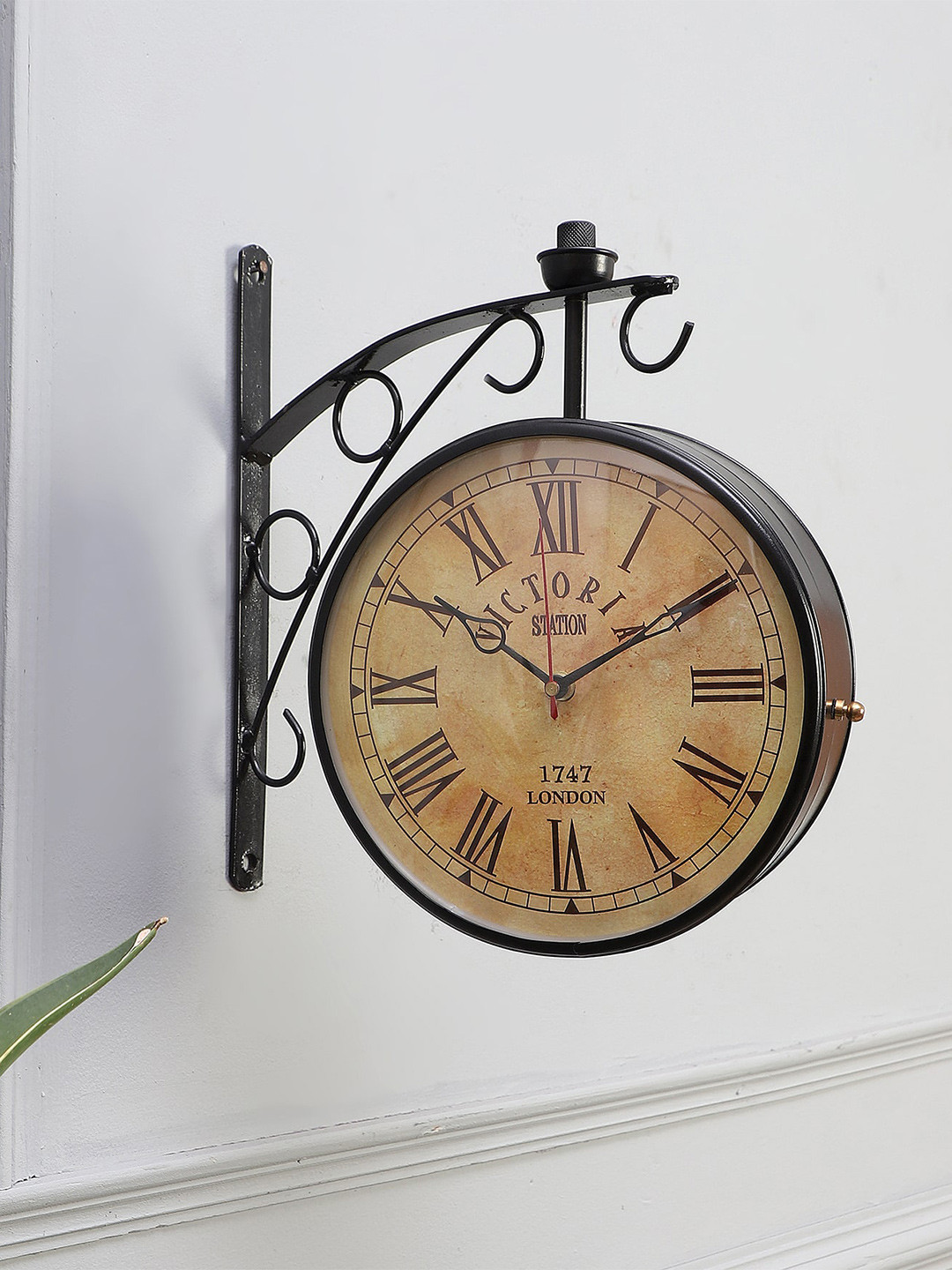 EXIM DECOR Victoria station Metal Double Sided Round Battery Analogue Wall Clock-25.4cm