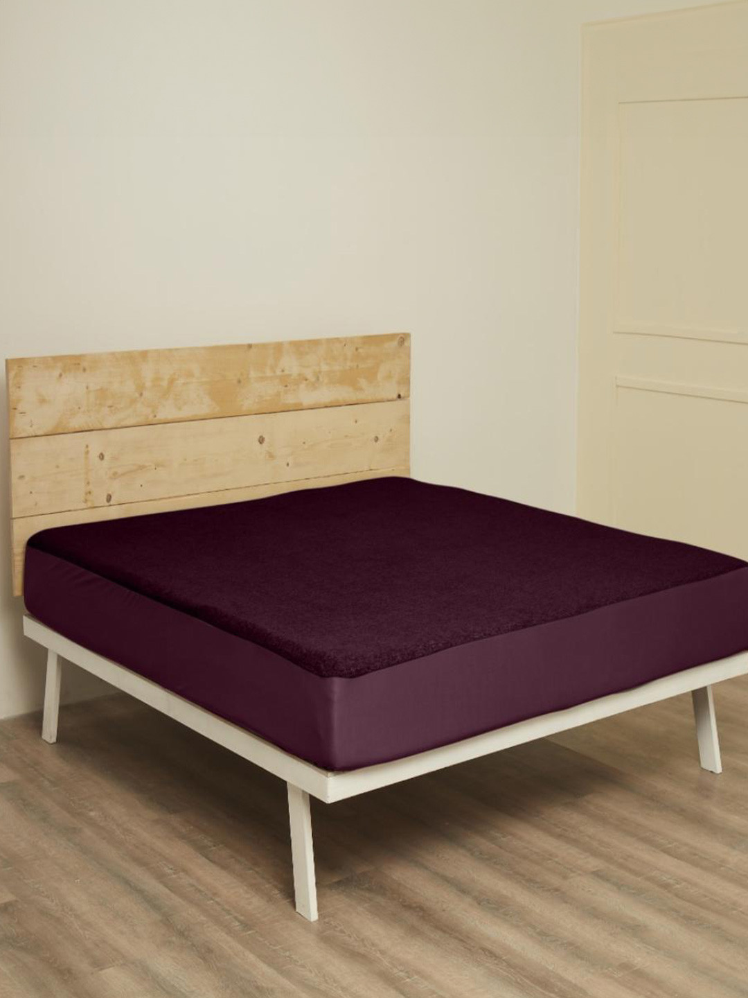 wakefit Red Ultra Soft Waterproof King Bed Mattress Protector