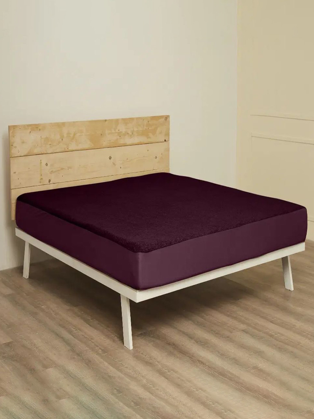 wakefit Red Waterproof Queen Bed Mattress Protector