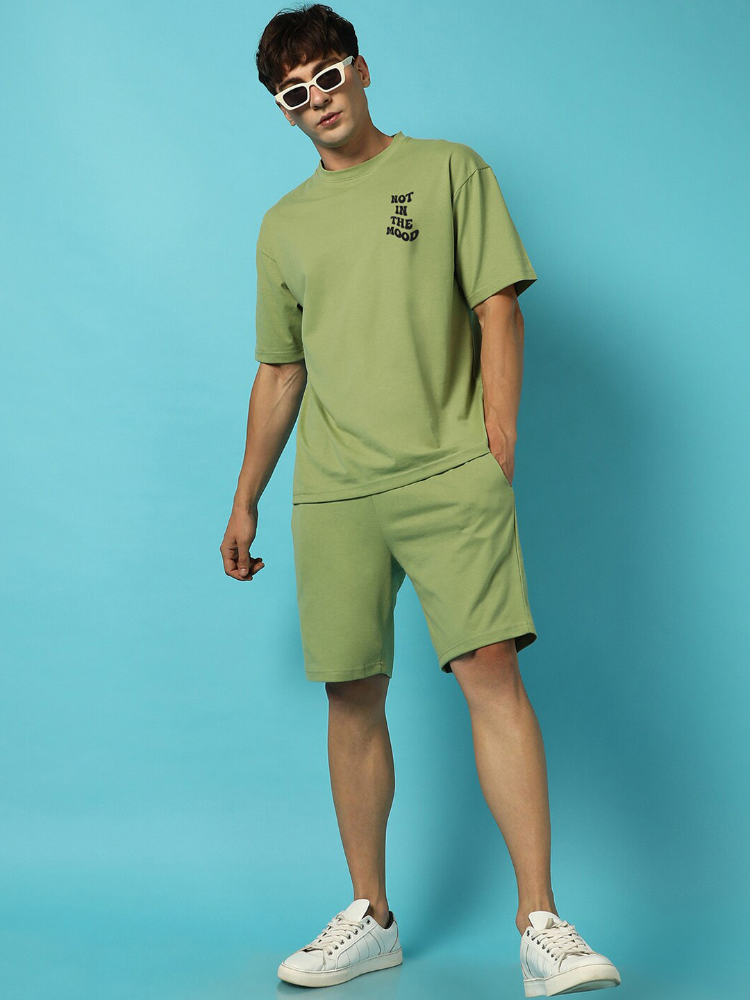Campus Sutra Green Typography Printed Detail Oversized T shirt With Shorts