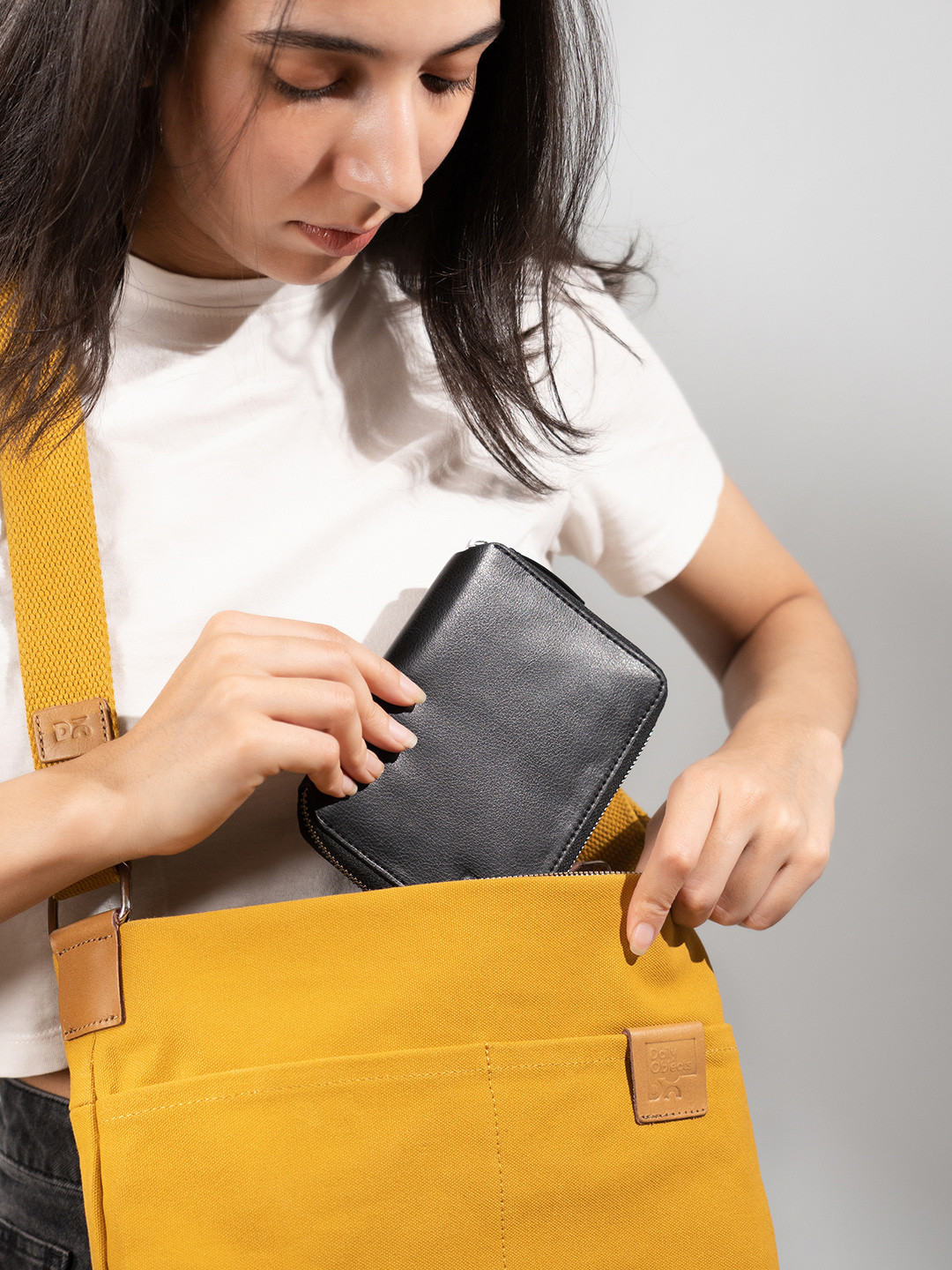 DailyObjects Unisex Zip Detail Leather Passport Holder Wallet