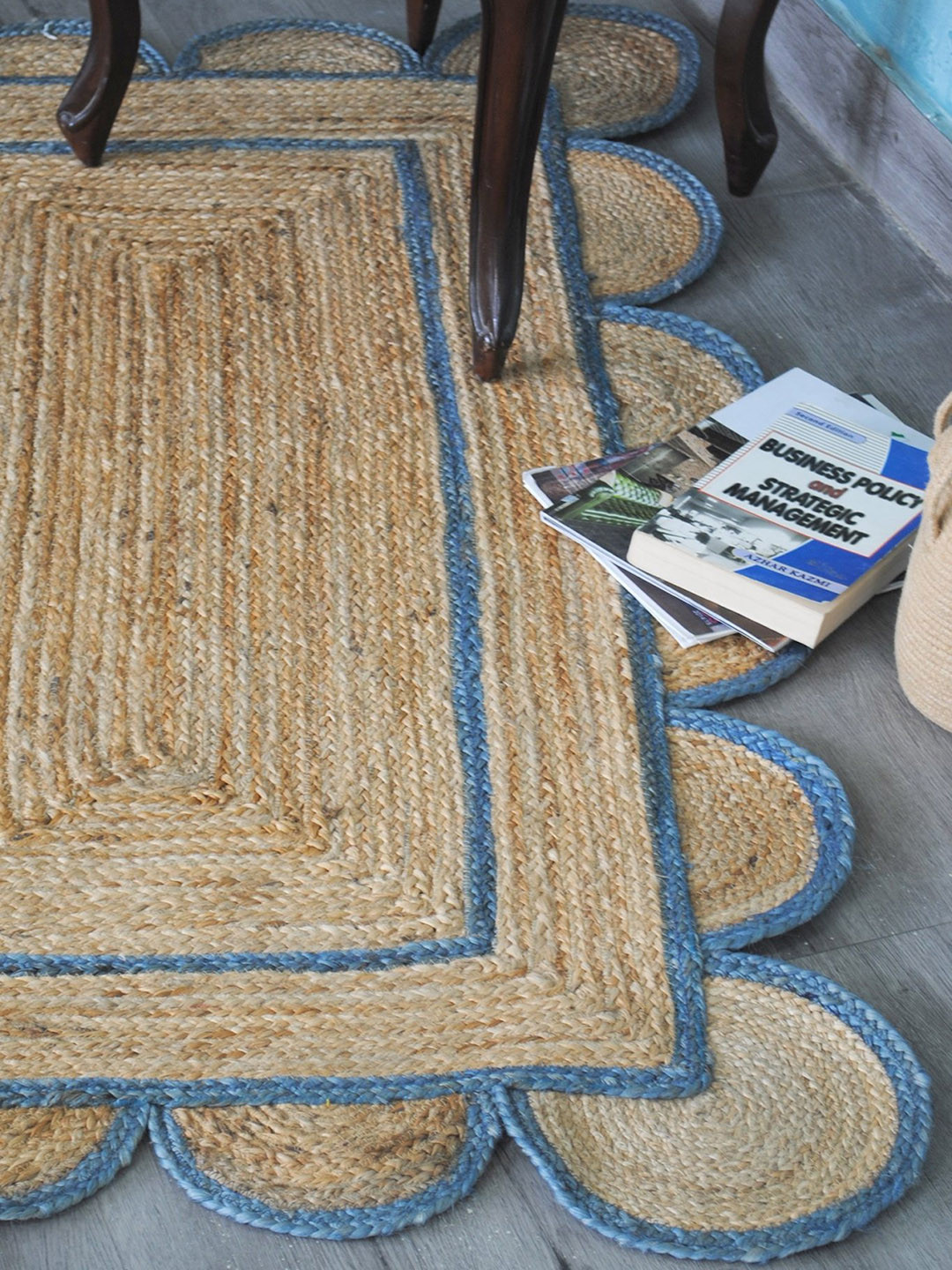 Art Avenue Beige & Blue Braided Carpet
