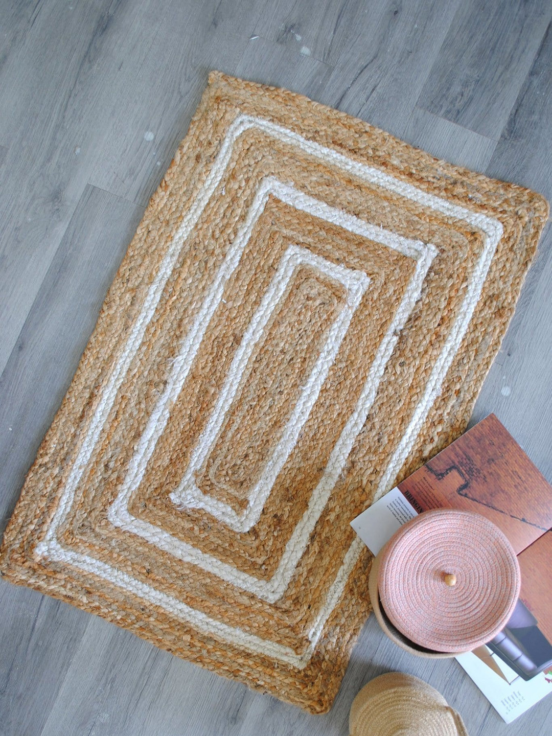 Art Avenue Breton Beige & White Braided Jute Rectangular Rug