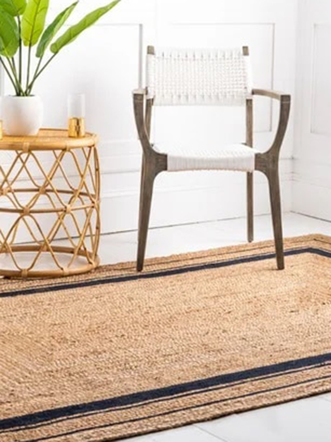 Art Avenue Gemont Brown & Black Braided Hand Made Jute Rectangular Rug