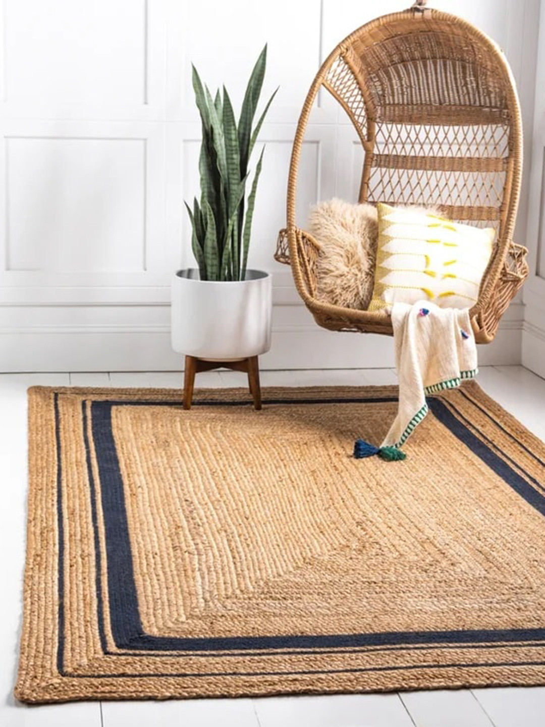 Art Avenue Gemont Brown & Black Braided Jute Rectangular Rug