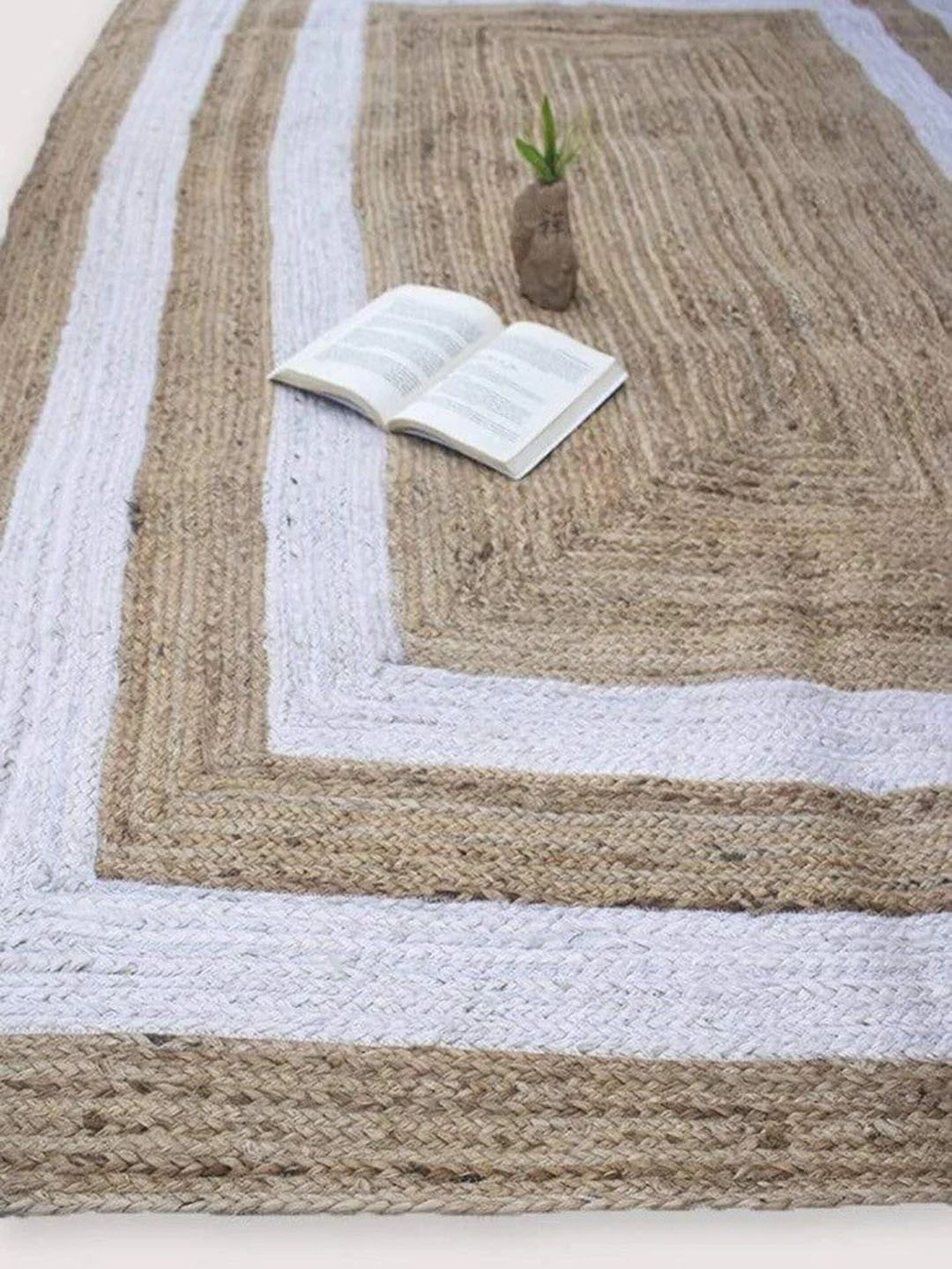 Art Avenue Kabila Beige & White Braided Jute Rectangular Rug