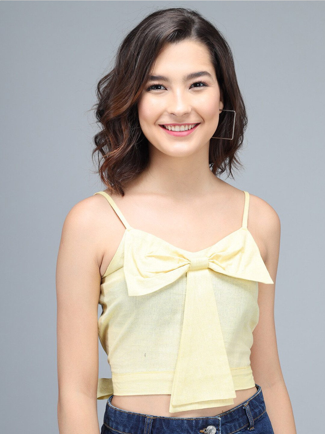 BAESD Shoulder Strap Crop Top With Bow Detail