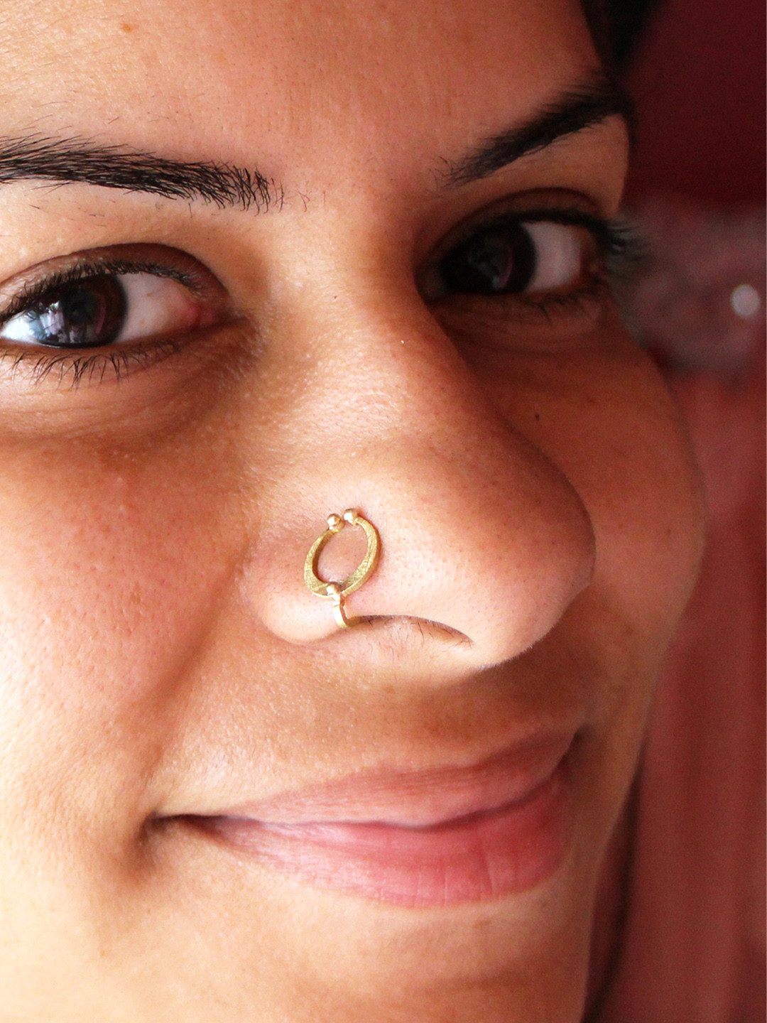 Goldnera Crescent Moon Nosepin