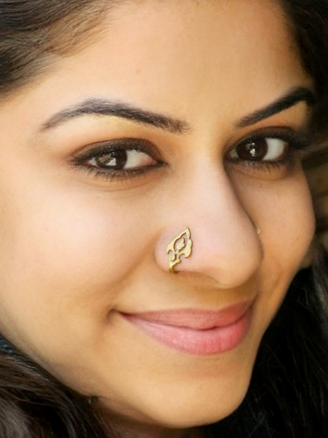 Goldnera Arabic Abstract Nose Cuff