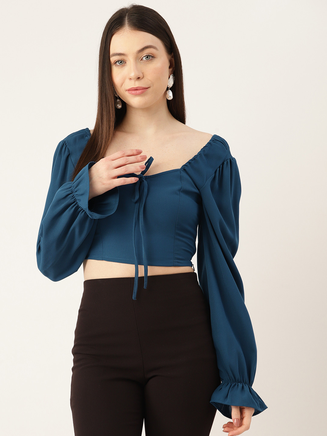 FOREVER 21 Tie-Up Neck Puff Sleeves Smocked Crop Top