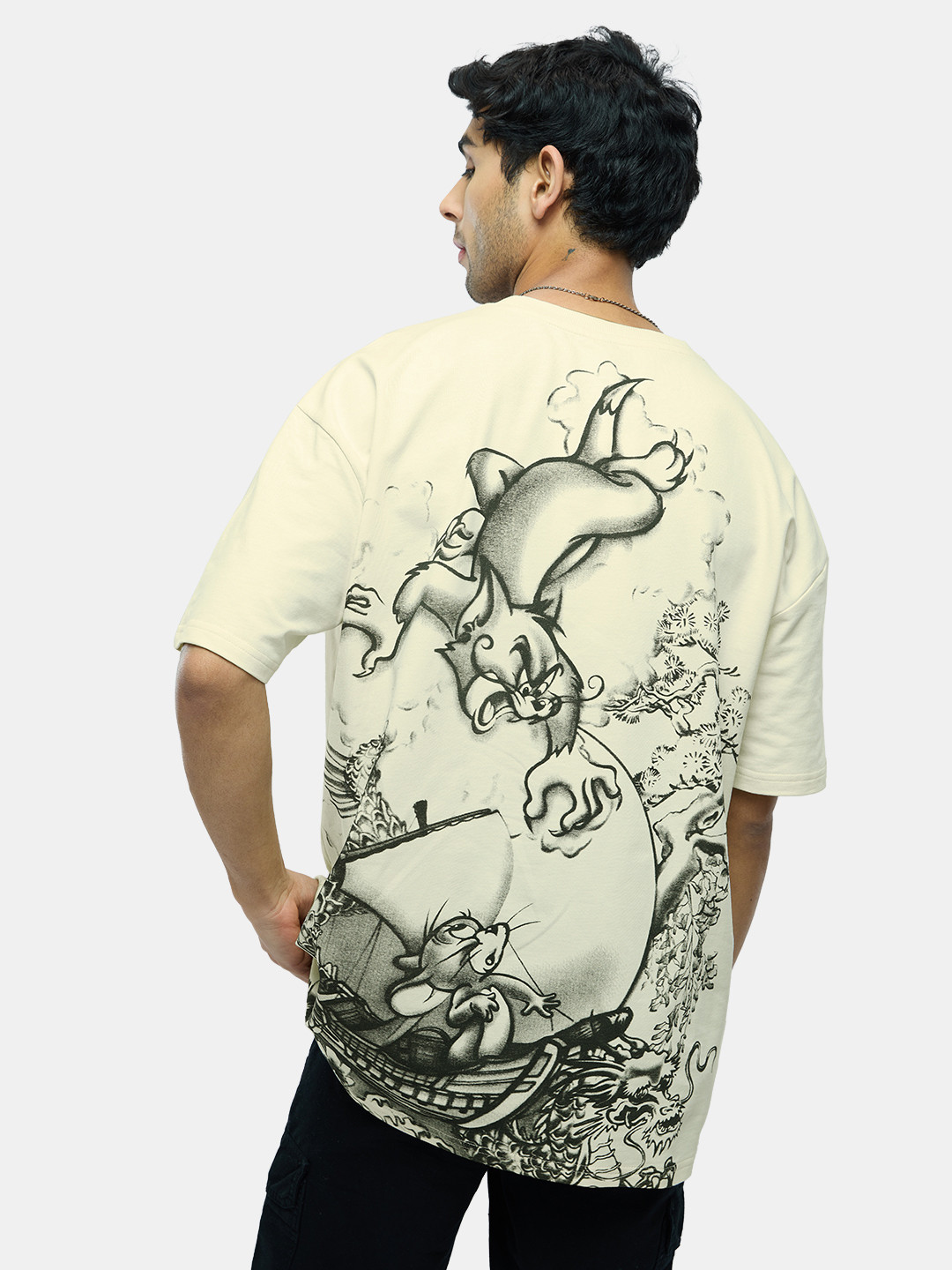 The Souled Store Cream Tom & Jerry Printed Pure Cotton Oversized T-shirt