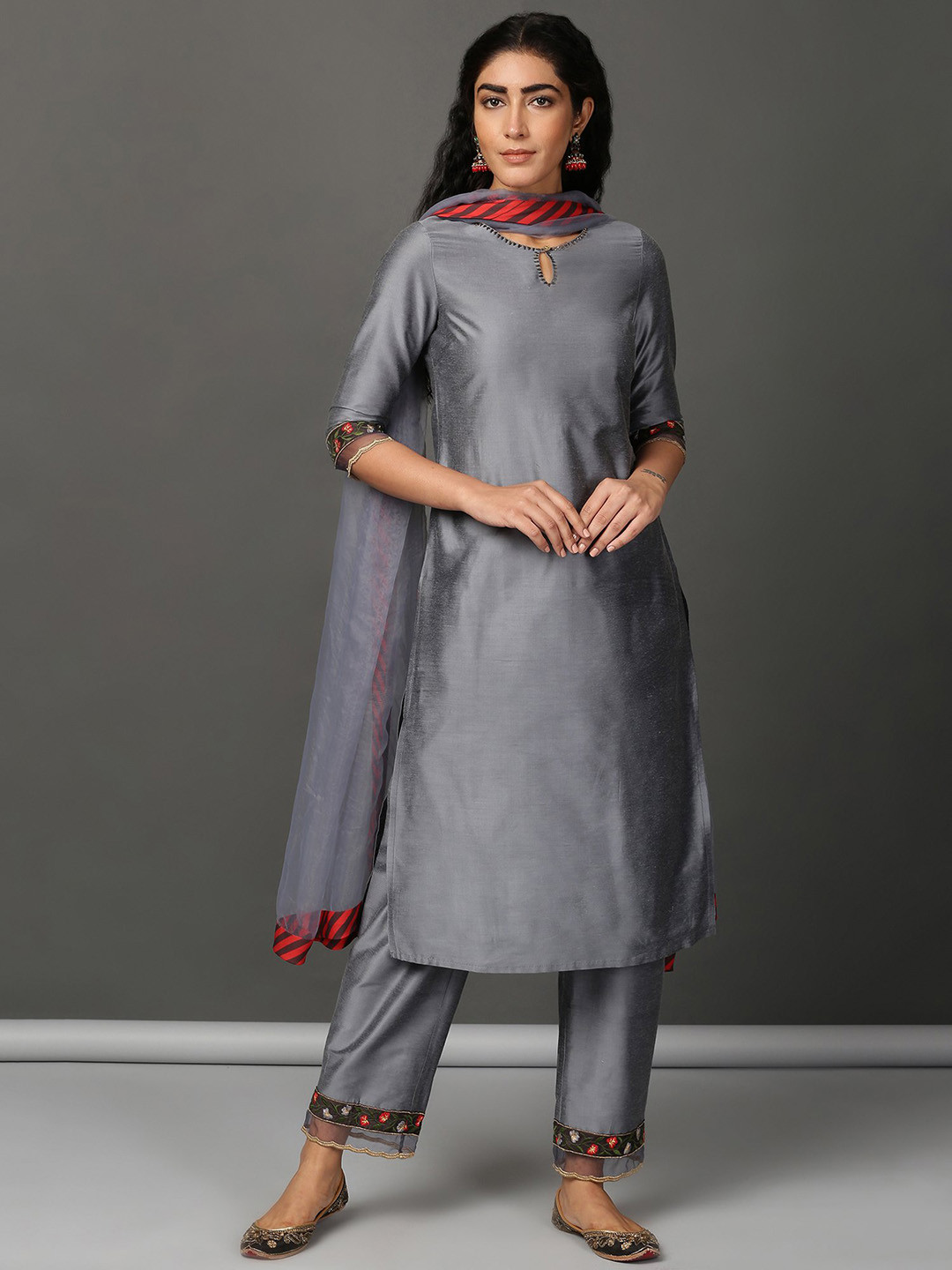 NUHH Keyhole Neck Kurta with Trousers & With Dupatta