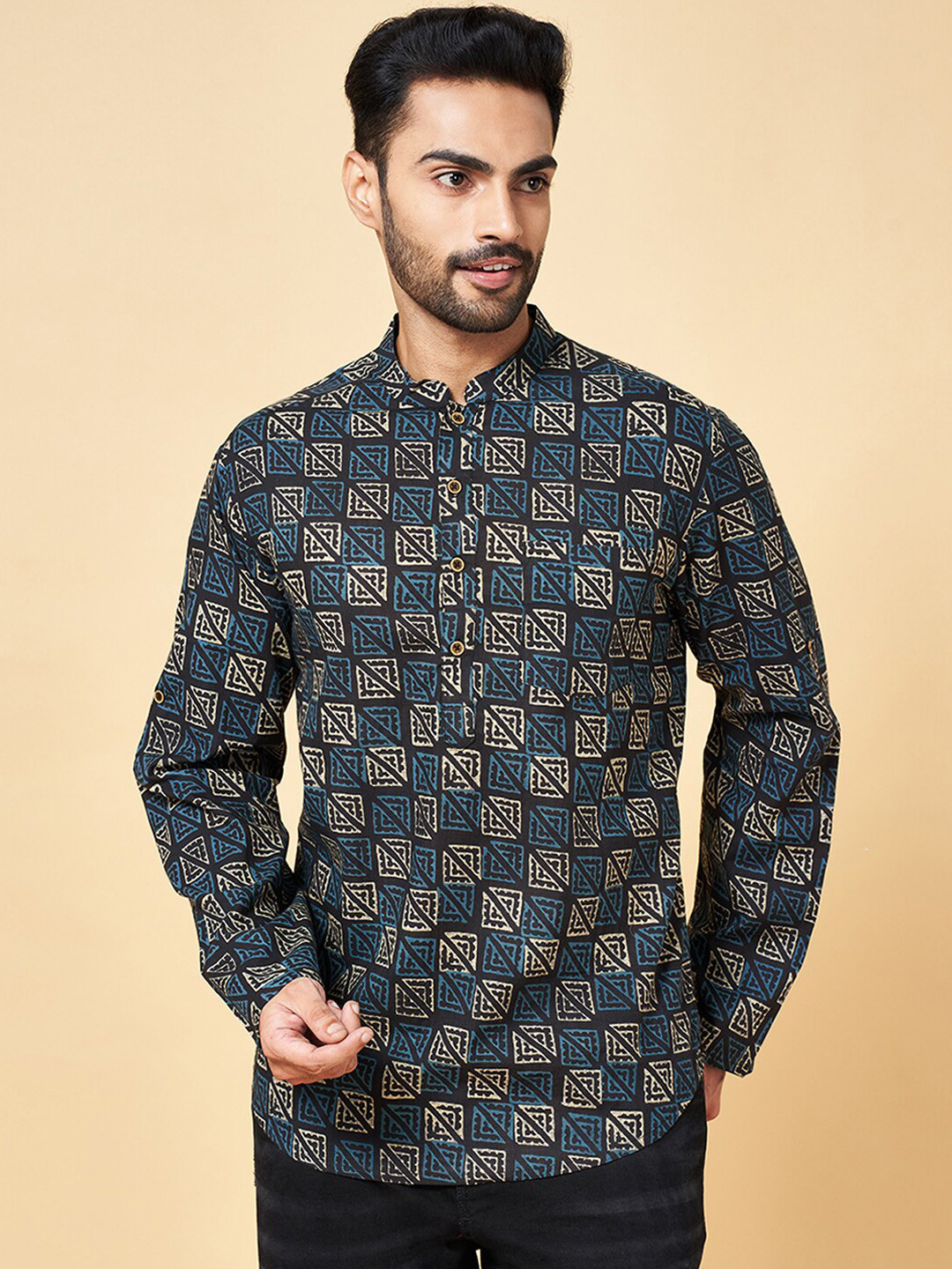 indus route by Pantaloons Geometric Printed Thread Work Cotton Kurta