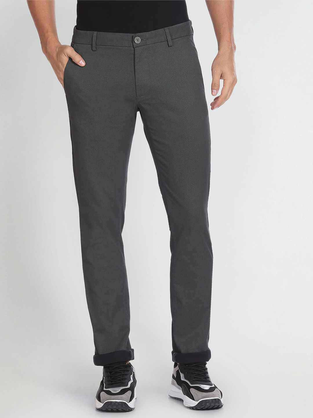 Arrow Sport Men Micro or Ditsy Printed Original Slim Fit Low-Rise Casual Trousers