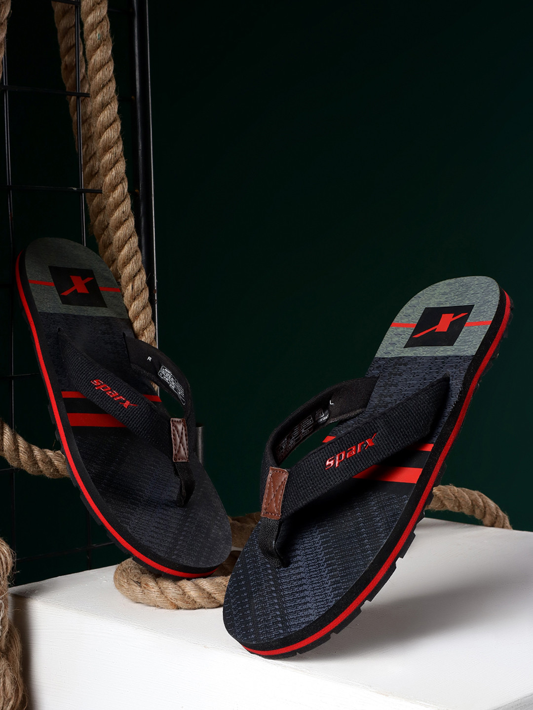 Sparx Men Printed Fabric Thong Flip-Flops