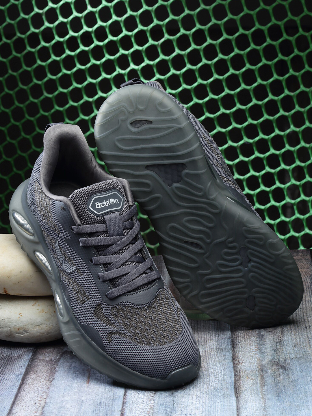 Action Men Technology Running Shoes