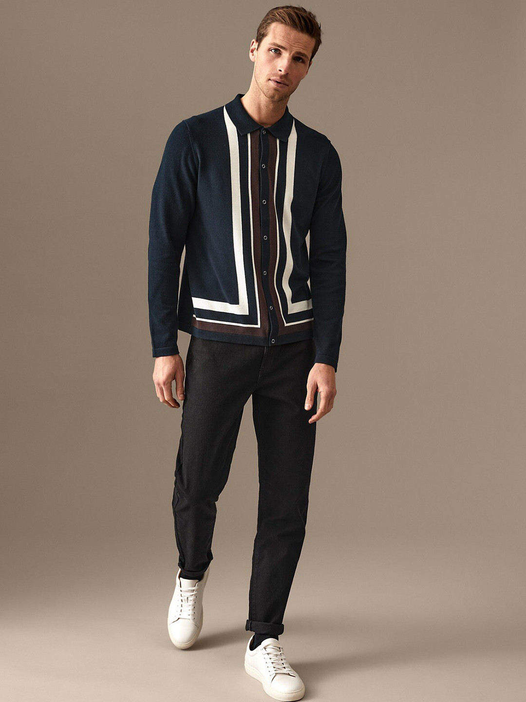 Marks & Spencer Men Clean Look Tapered Fit Stretchable Jeans