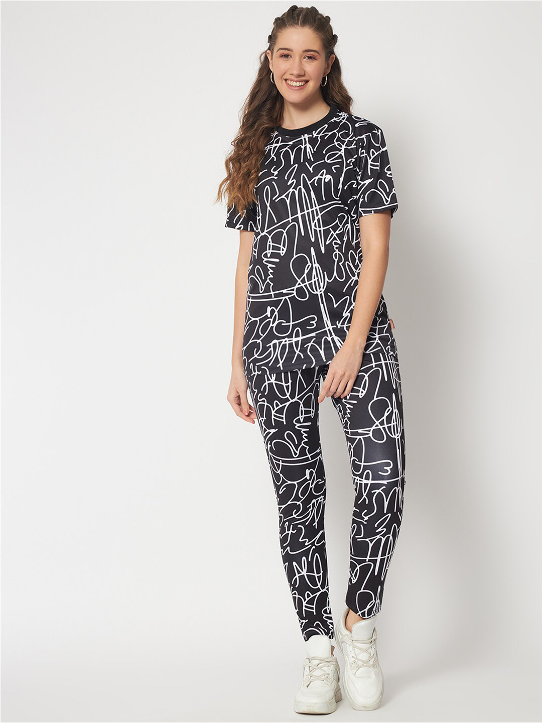 Yuvraah Printed T-Shirt With Track Pants