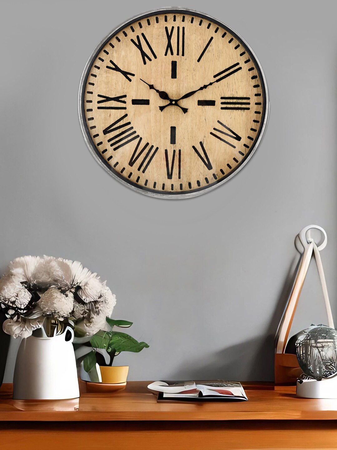 Aapno Rajasthan Silver-Toned & Beige Wooden Vintage Wall Clock