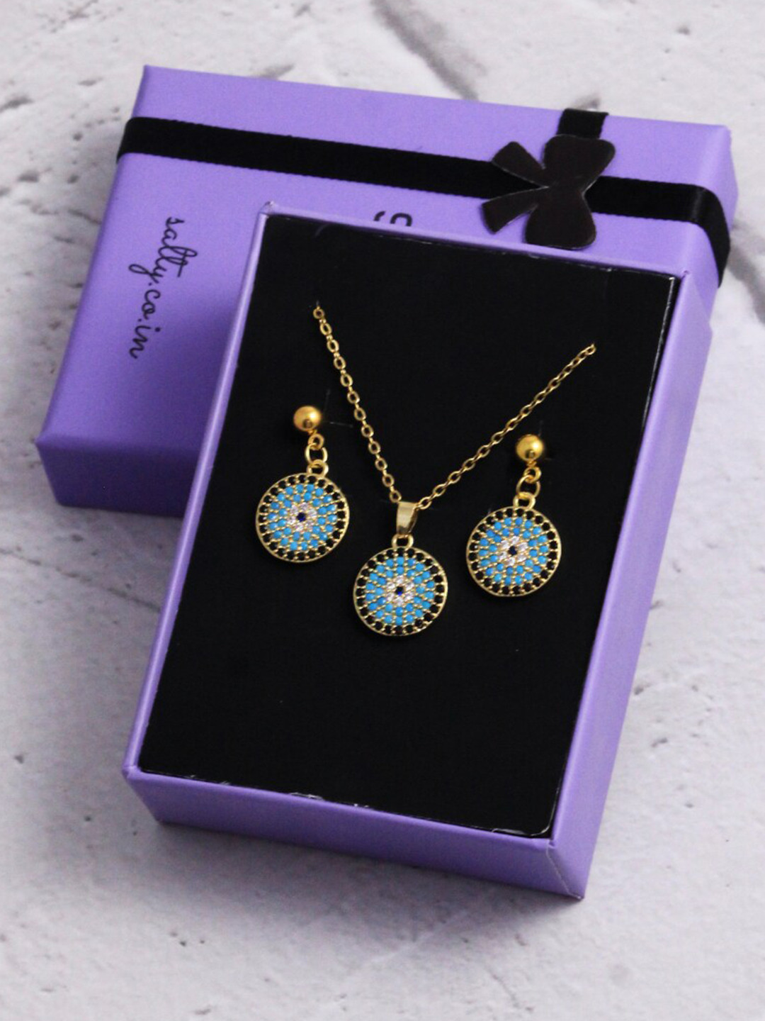 SALTY Stone-Studded Anti-Tarnish Circular Shaped Earrings & Necklace