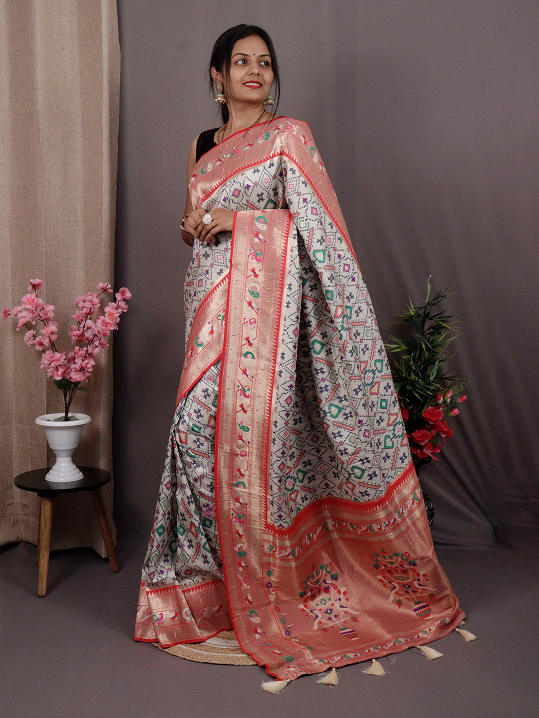 Mitera White & Red Ethnic Motifs Zari Handloom Banarasi Saree