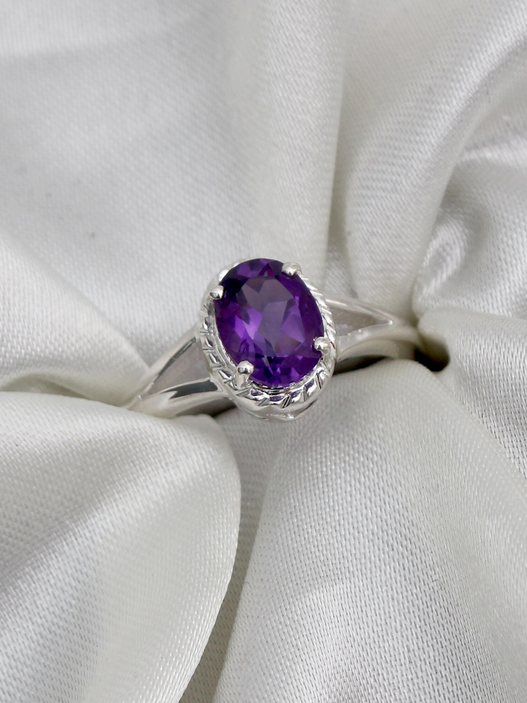 HIFLYER JEWELS 925 Sterling Silver Silver-Plated Amethyst-Studded Finger Ring