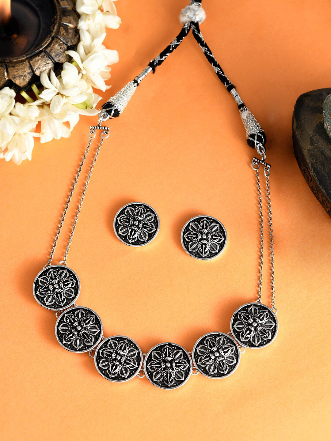 Voylla Silver-Plated Oxidised Bodhi Vishvavajra Double Dorje Jewellery Set