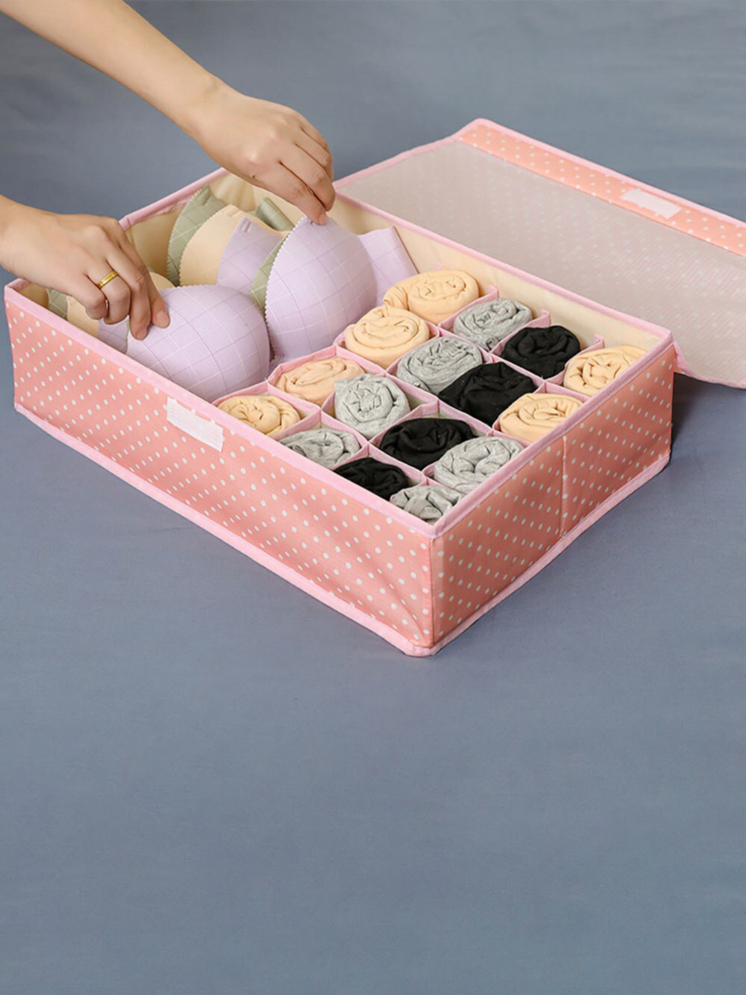 Awestuffs White & Pink Printed Fabric Drawer Organiser