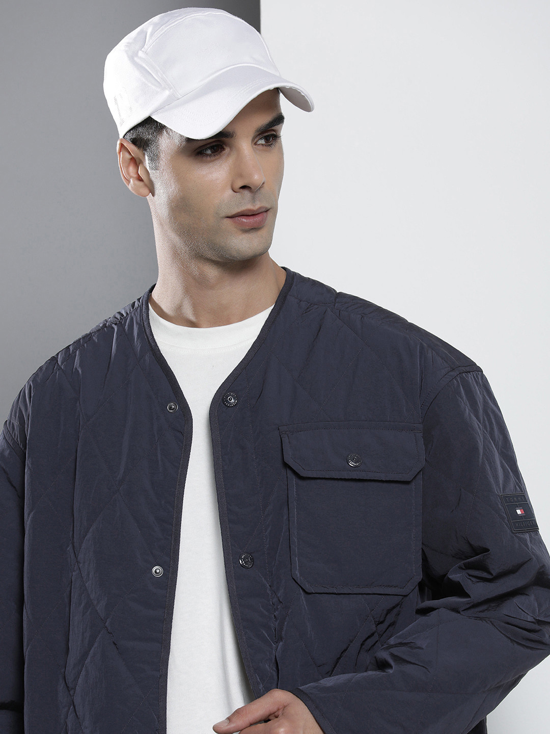 Tommy Hilfiger Solid Water Repellent Long Sleeves Tailored Jacket