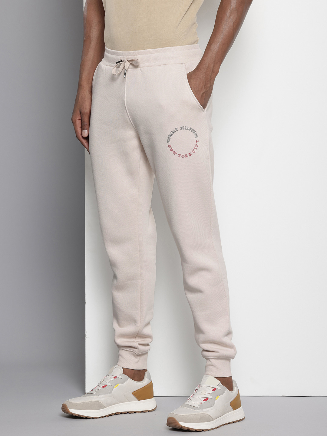 Tommy Hilfiger Men Brand Logo Printed Joggers Track Pants