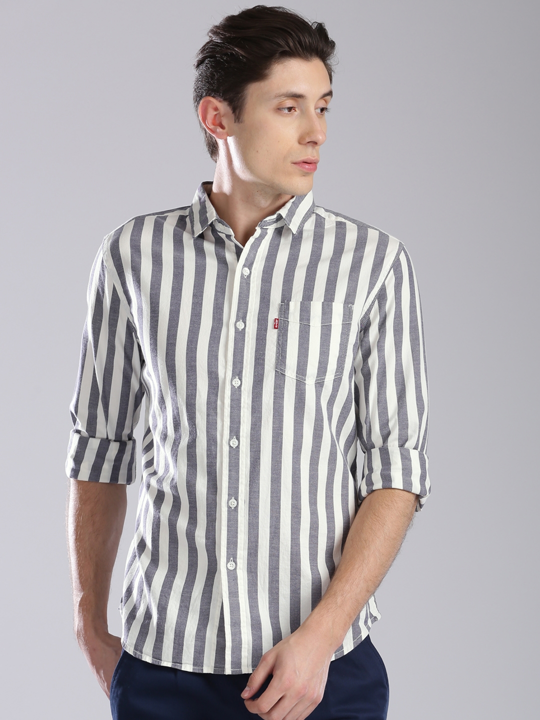 Buy Levis Men White & Grey Regular Fit Striped Casual Shirt - Shirts for  Men 2363413 | Myntra