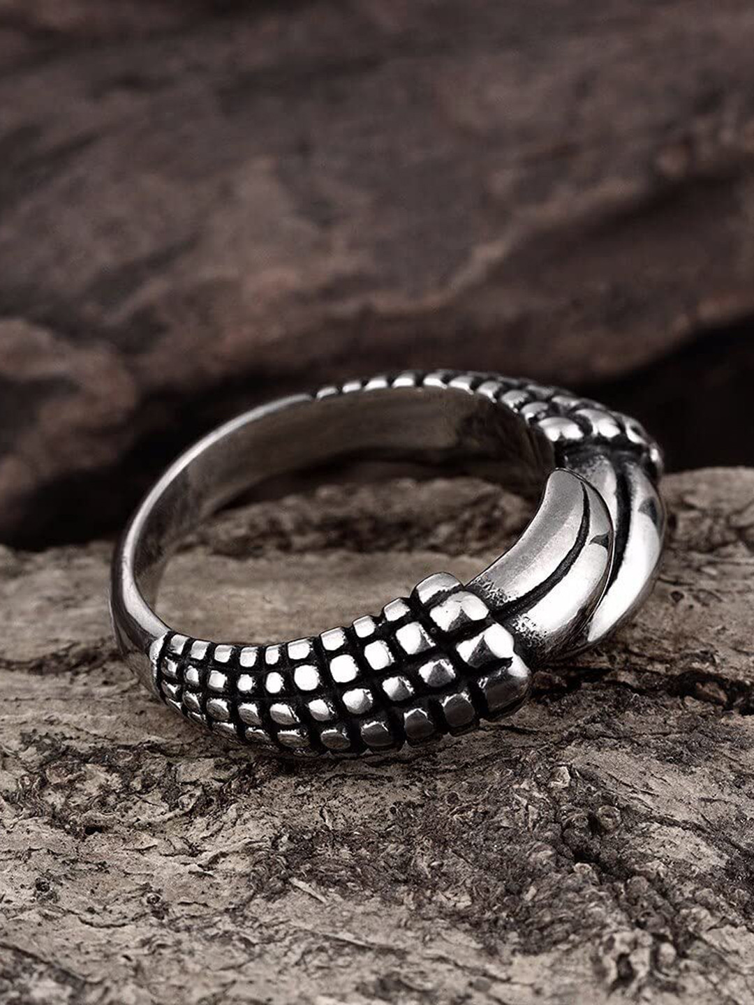 MEENAZ Silver-Plated Textured Adjustable Dragon Claw Finger Ring