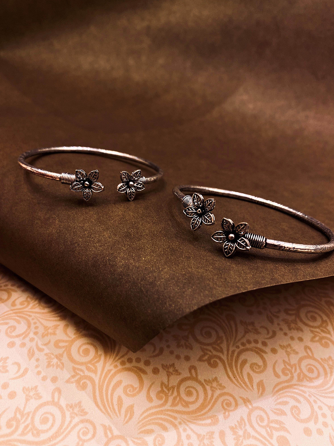 ATIBELLE Set Of 2 Silver-Plated German Silver Bangle-Style Bracelets