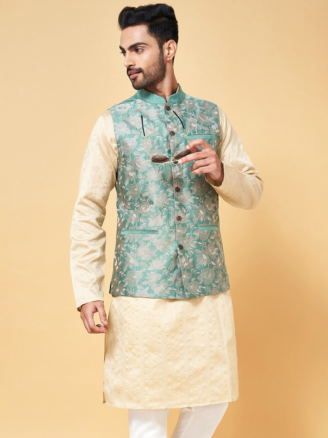 indus route by Pantaloons Floral Woven Design Nehru Jacket