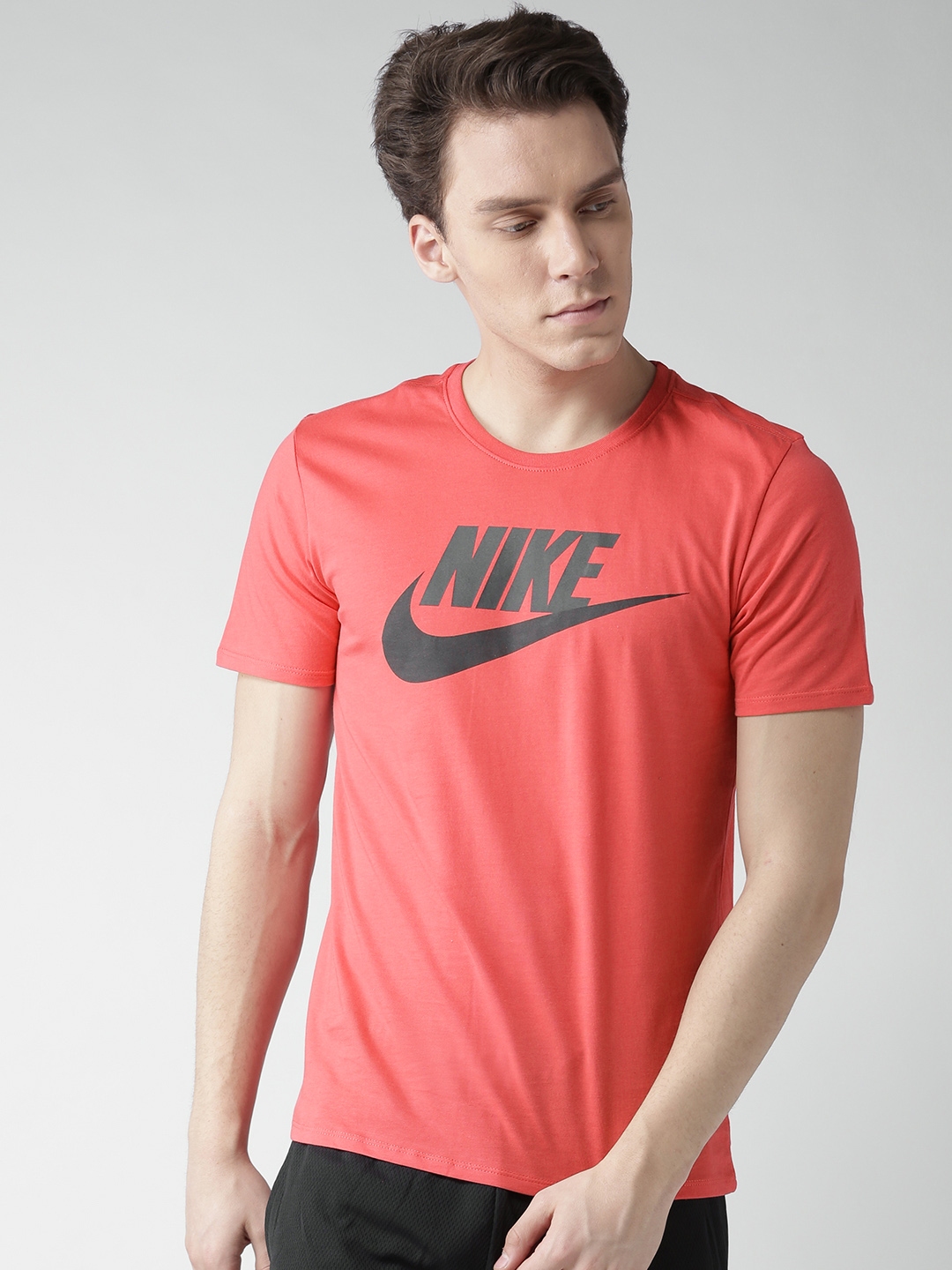 mens nike pink t shirt