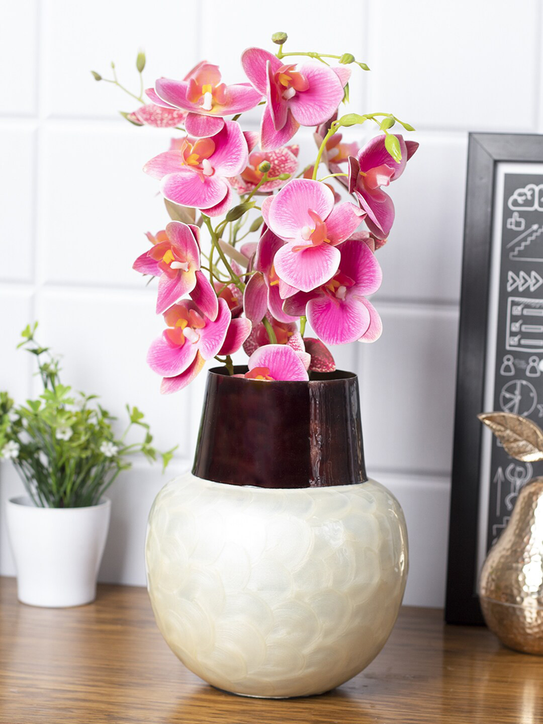 MARKET99 Off White & Brown Iron Flower Vase