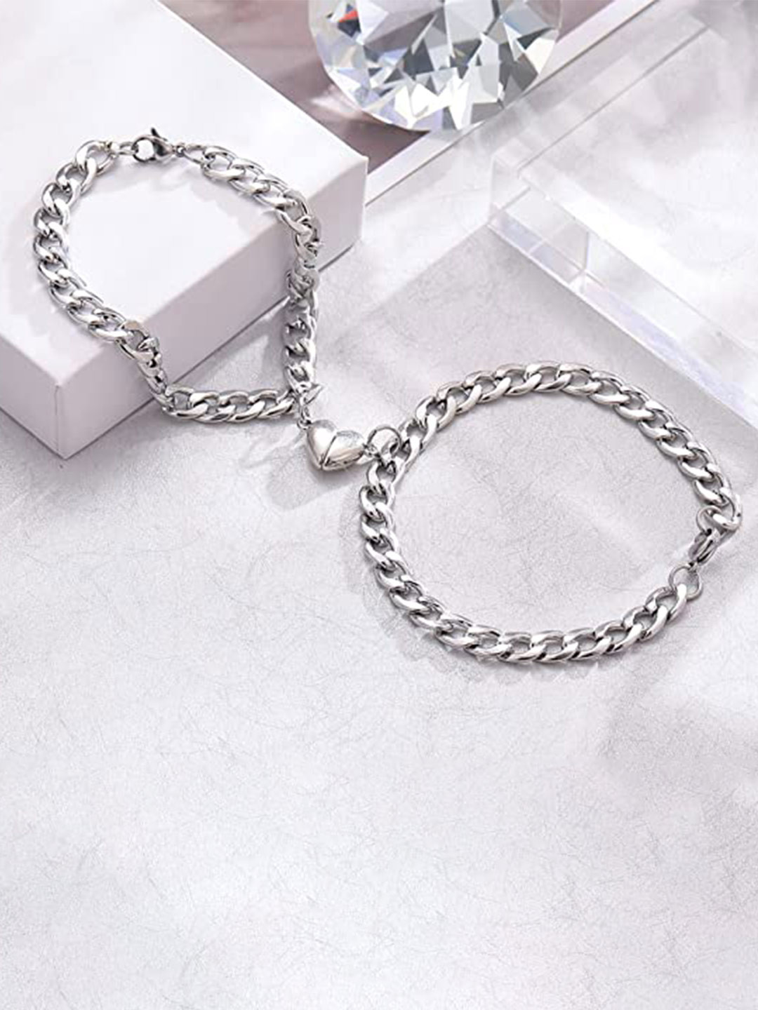 MEENAZ Unisex Set Of 2 Silver-Plated Link Couple Magnet Bracelet