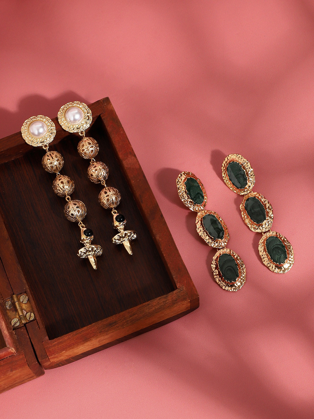 SOHI Fancy Finesse Elegant Set Of 2 Gold-Plated Contemporary Drop Earrings