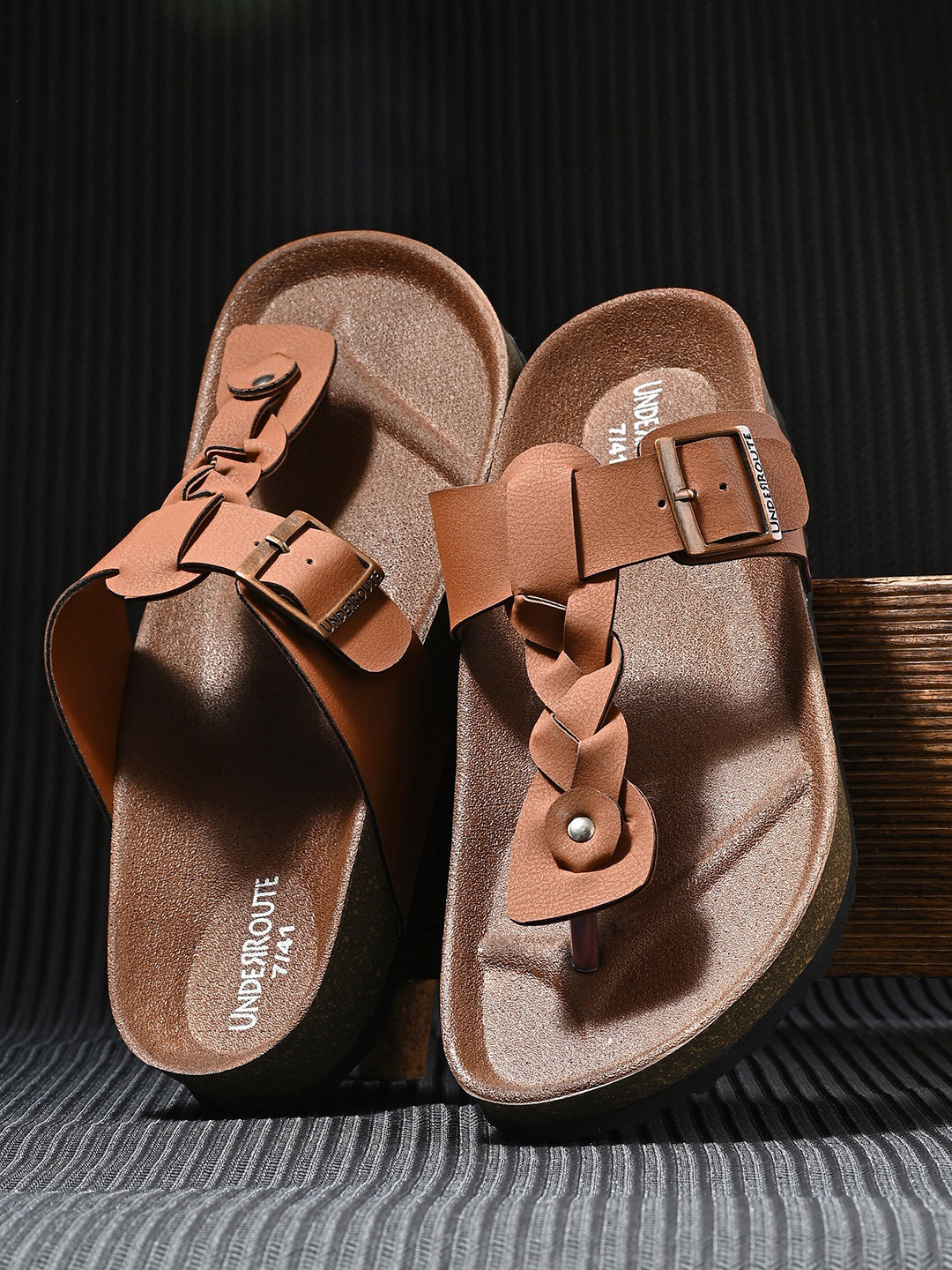 UNDERROUTE Men Braided Comfort Sandals With Buckle Detail