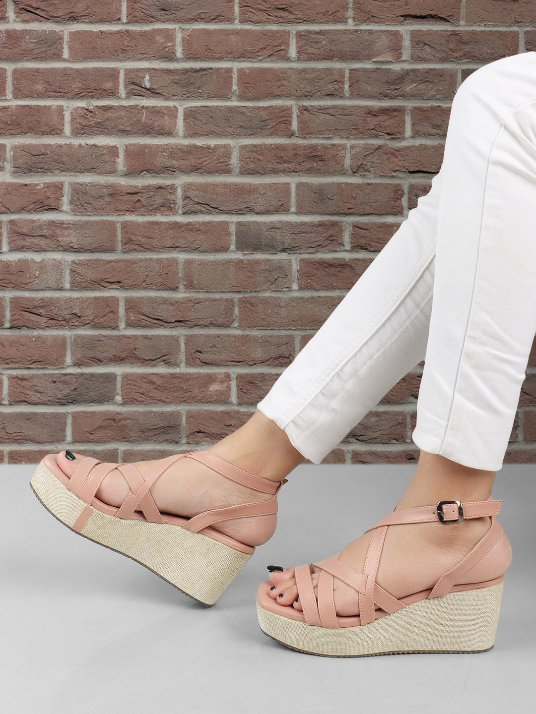 ICONICS Strappy Open Toe Wedges With Buckles Closure