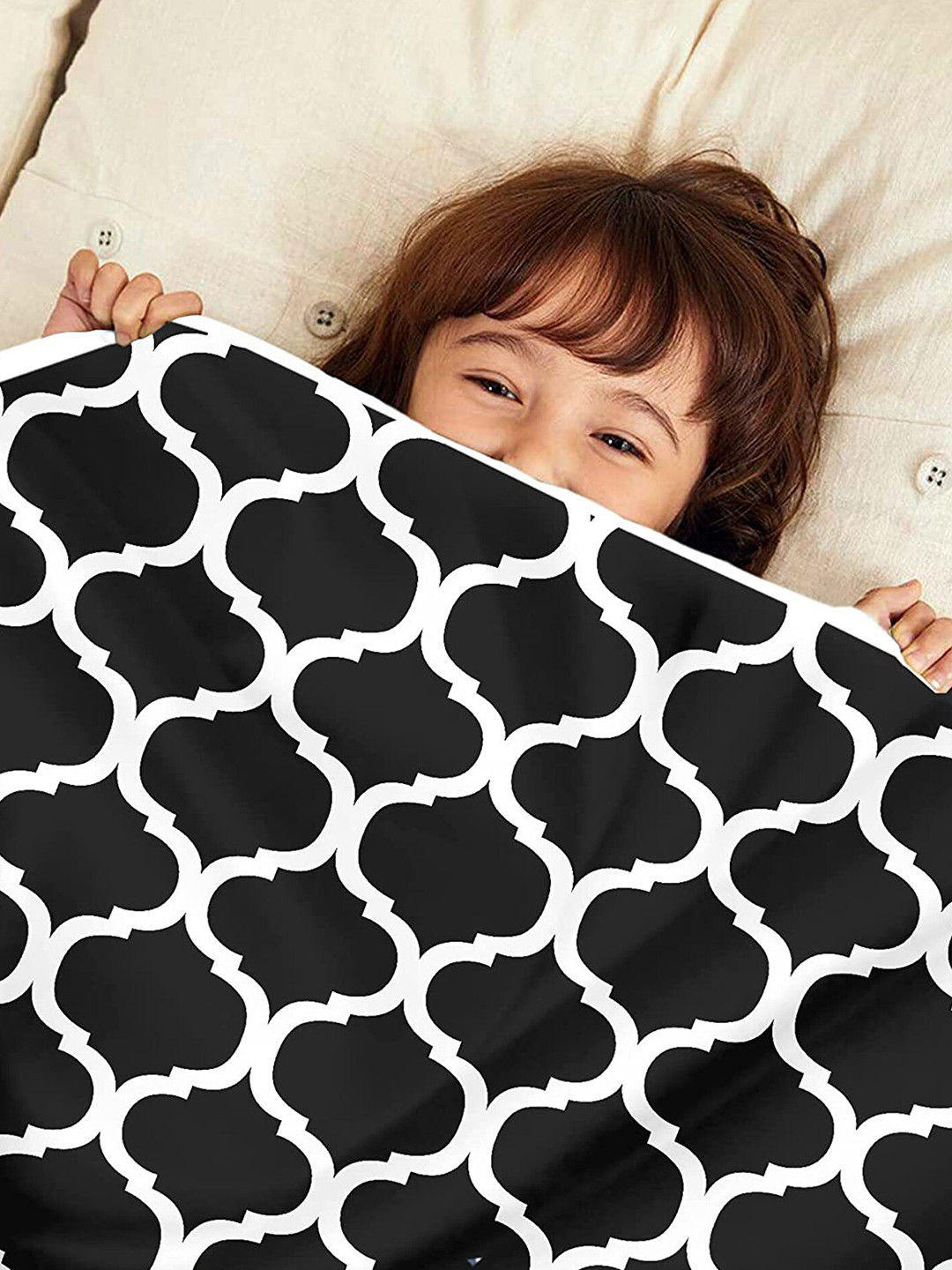Divine Casa Kids Black & Grey Microfiber AC Room 120 GSM Single Bed Dohar
